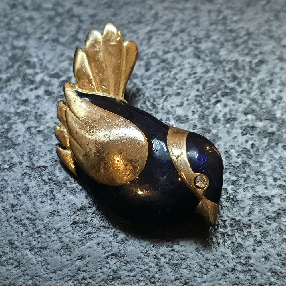 Vintage Mid-Century Enameled Bird Brooch